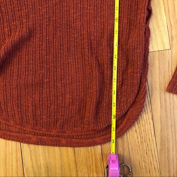 Express sweater - Picture 8 of 9